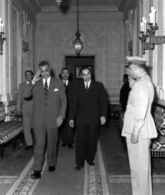 עבד אל-חמיד סראג' לצידו של עבד אל-נאצר